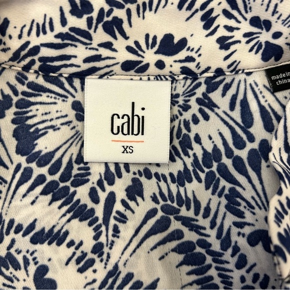 CAbi #5038 White/Blue Plaza Sleeveless Top - Picture 10 of 10
